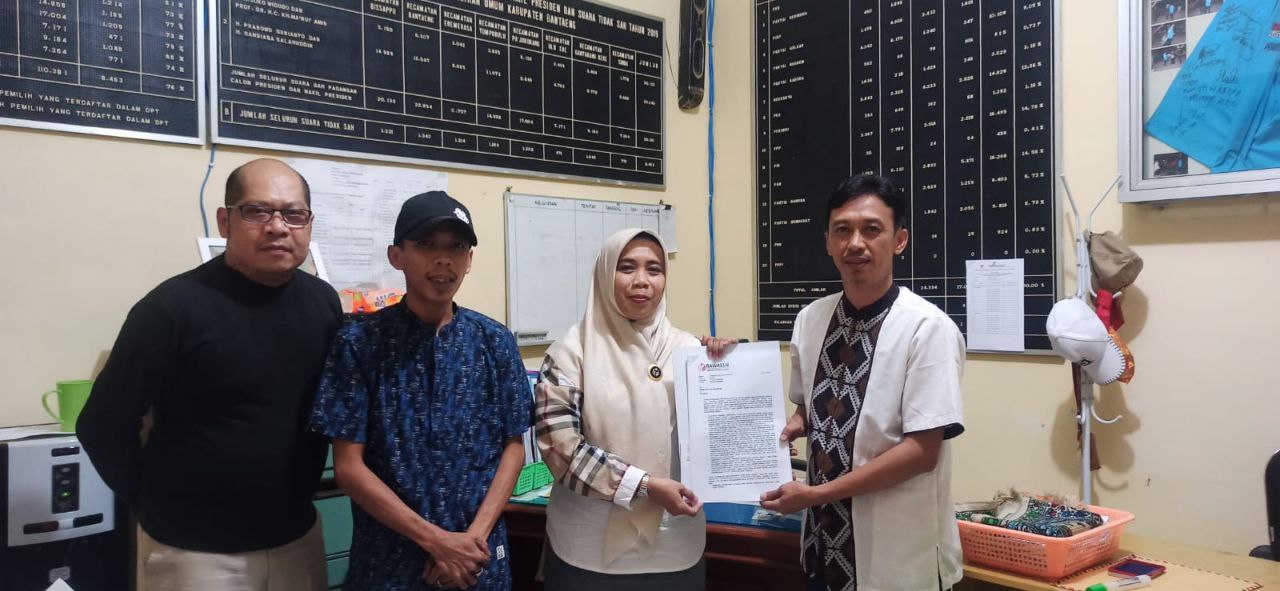 Bawaslu Kab. Bantaeng sampaikan saran perbaikan DPSHP kepada KPU Kab. Bantaeng