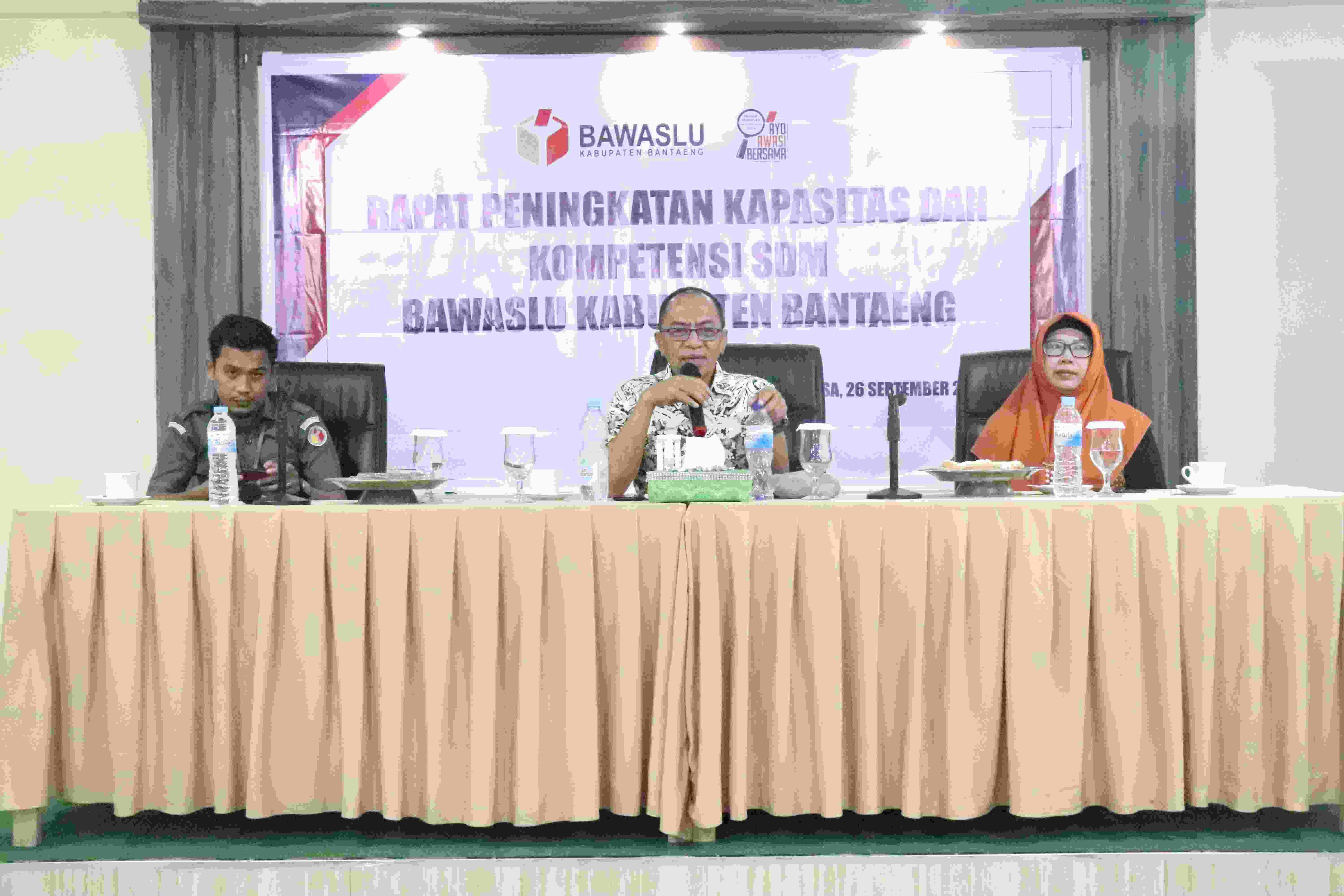 Tingkatkan kinerja jajarannya, Bawaslu Bantaeng gelar Rapat Peningkatan Kapasitas dan Kompetensi SDM