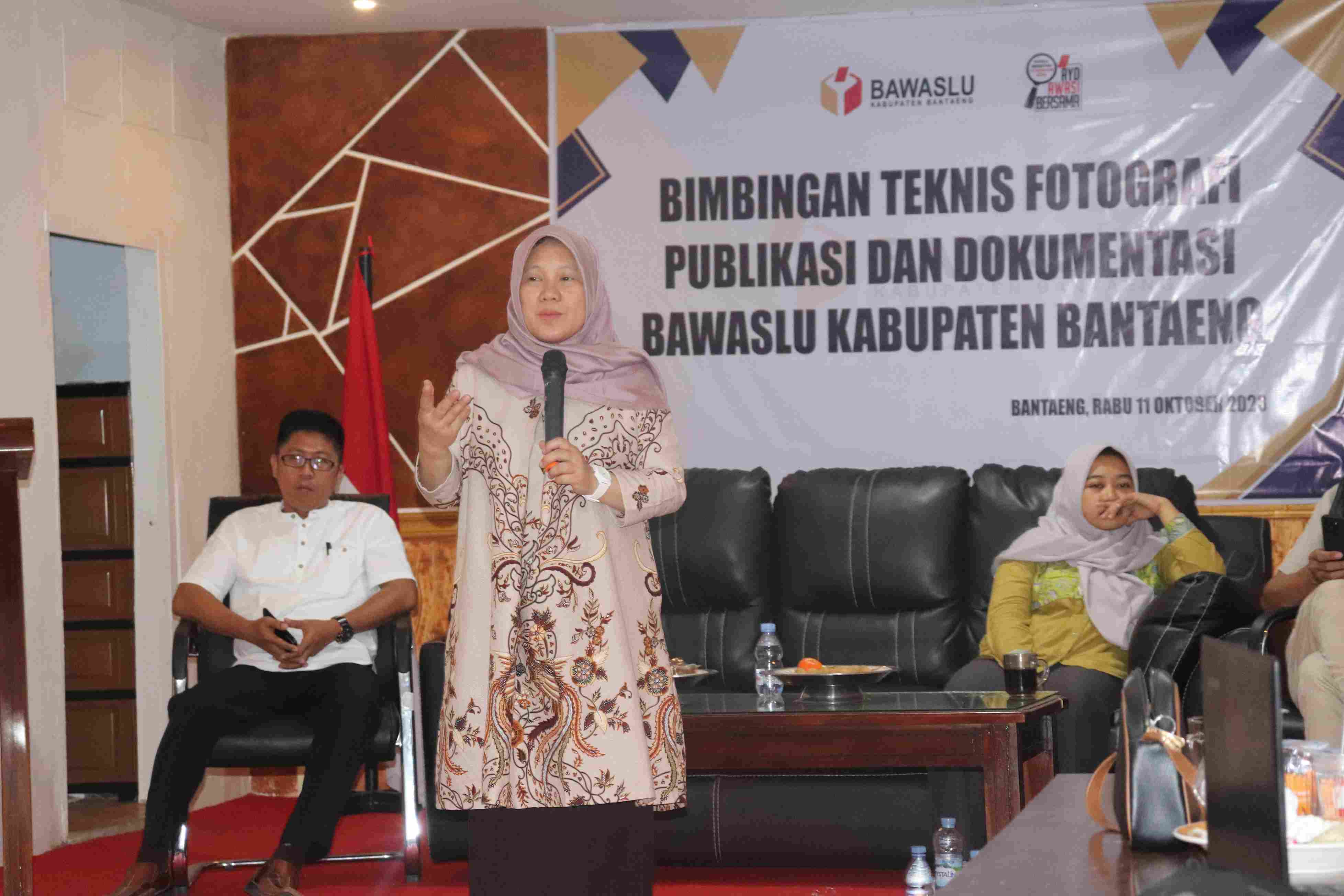 Tingkatkan Kecakapan Publikasi, Bawaslu Bantaeng menggelar Bimtek Fotografi dan Videografi