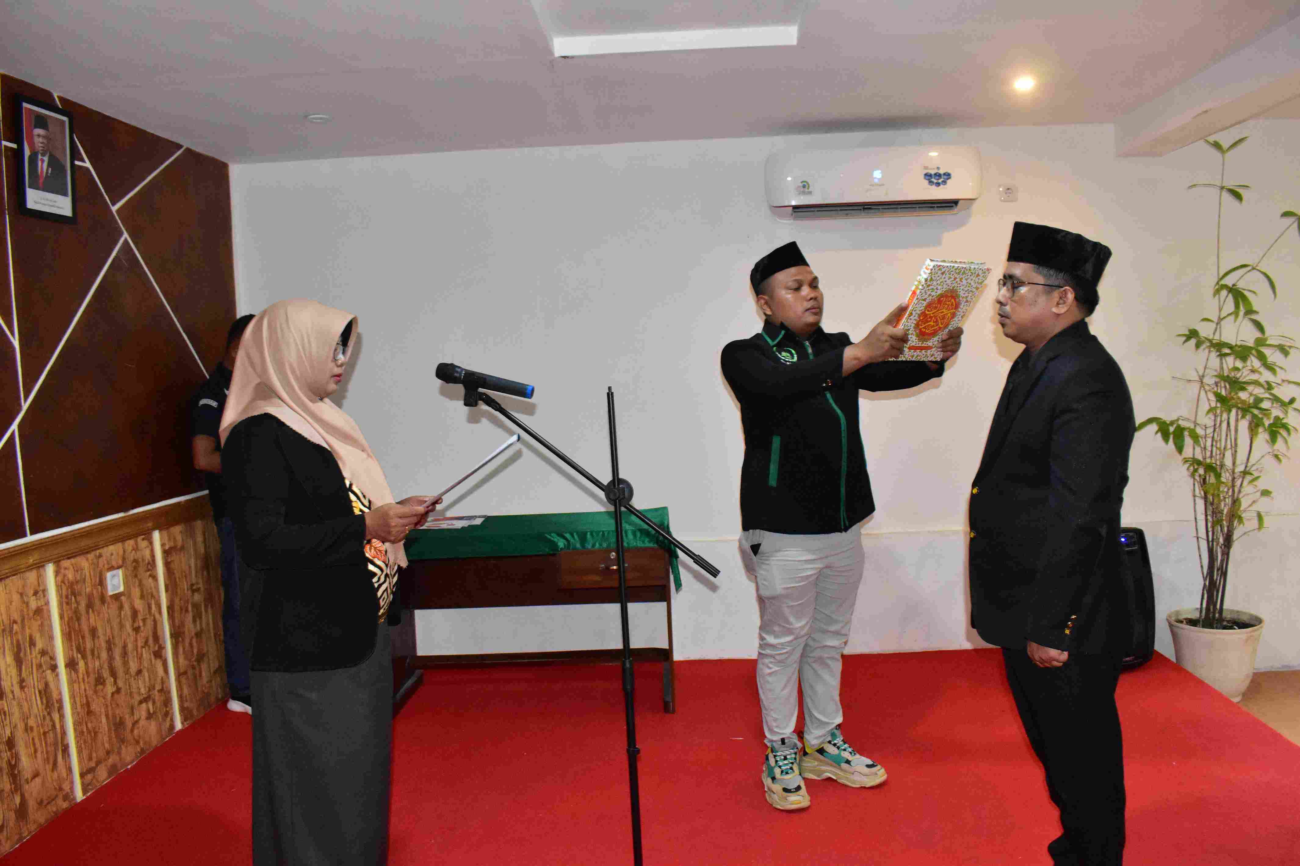 Bawaslu Bantaeng melantik Pengganti Antar Waktu Panwaslu Kecamatan Bantaeng