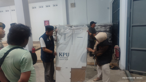 pengecekan logistik