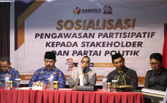 hadirkan parpol dan stakeholder bawaslu bantaeng gelar sosialisasi pengawasan partisipatif